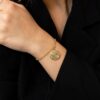 BRACCIALE CON MEDAGLIA E PUNTO LUCE PENDENTE - immagine 3