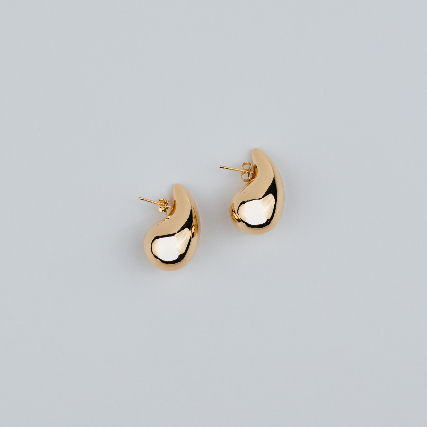 ORECCHINI A GOCCIA LISCI MEDIO