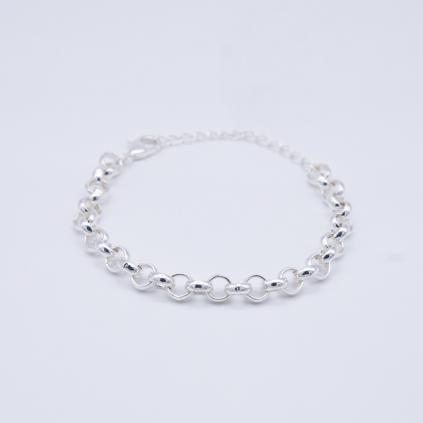 BRACCIALE CON CERCHI INTRECIATE