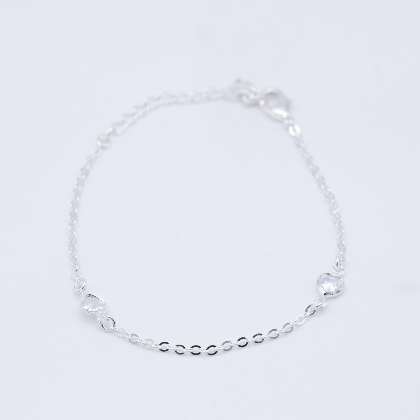 BRACCIALE A CATENA PICCOLA CON CUORE CRISTALLO