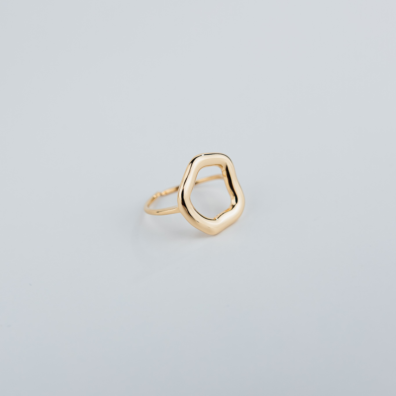 ANELLO FORMA ORGANICA TONDO