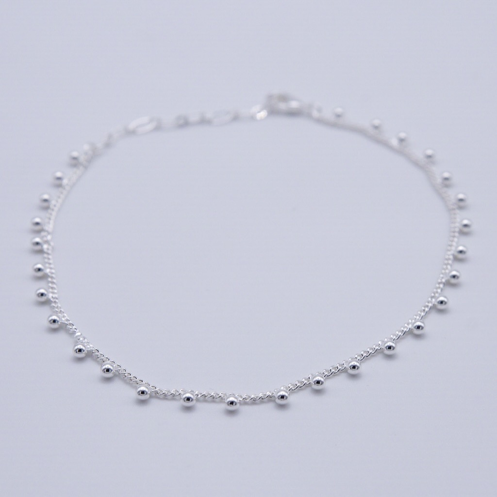 CAVIGLIERA CON PICCOLE SFERE