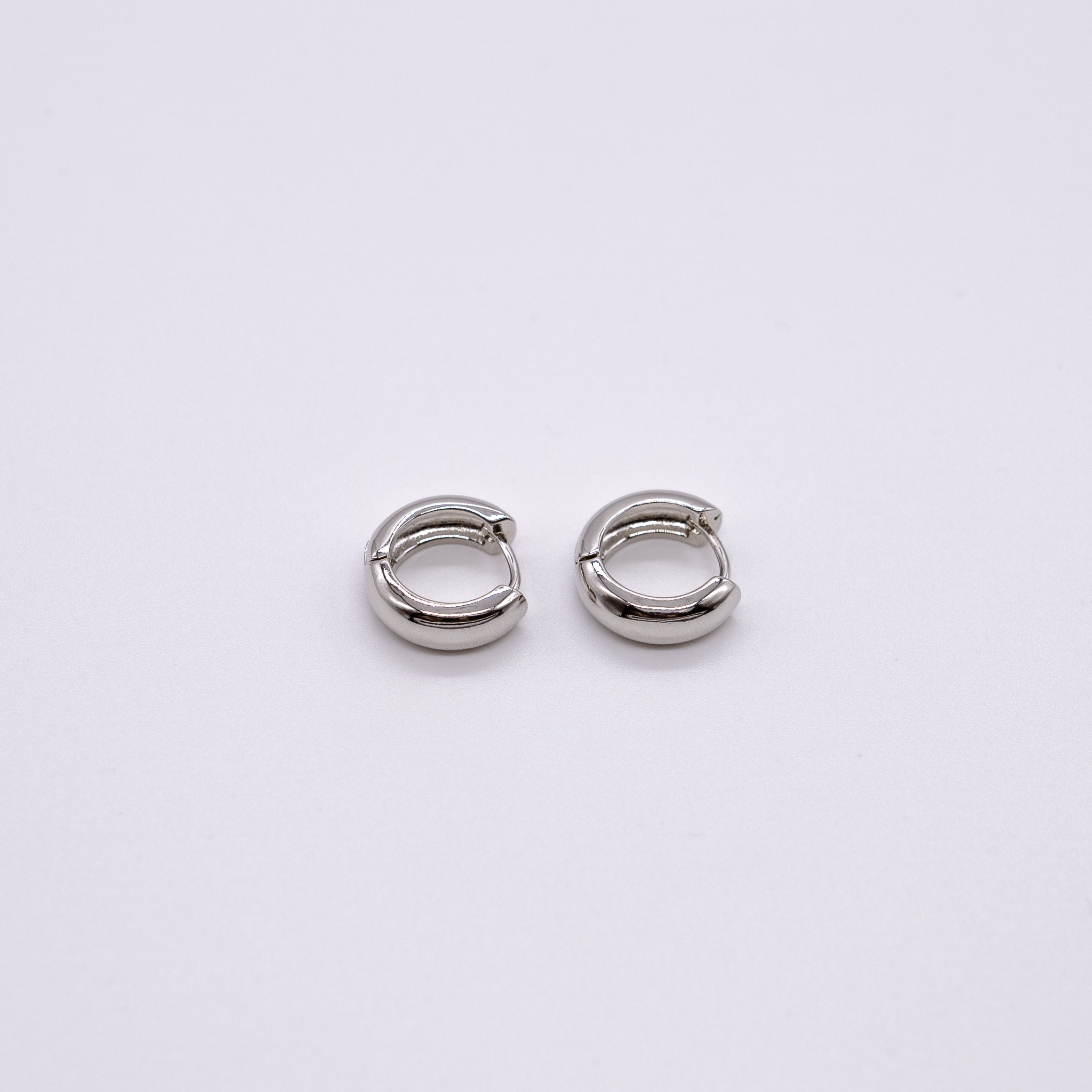 ORECCHINI A CERCHIO MEDI LISCI