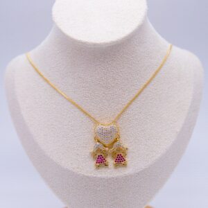 COLLANA FIGLIA CON UN CUORE E DUE FEMMINUCCE CRIVELLATE: