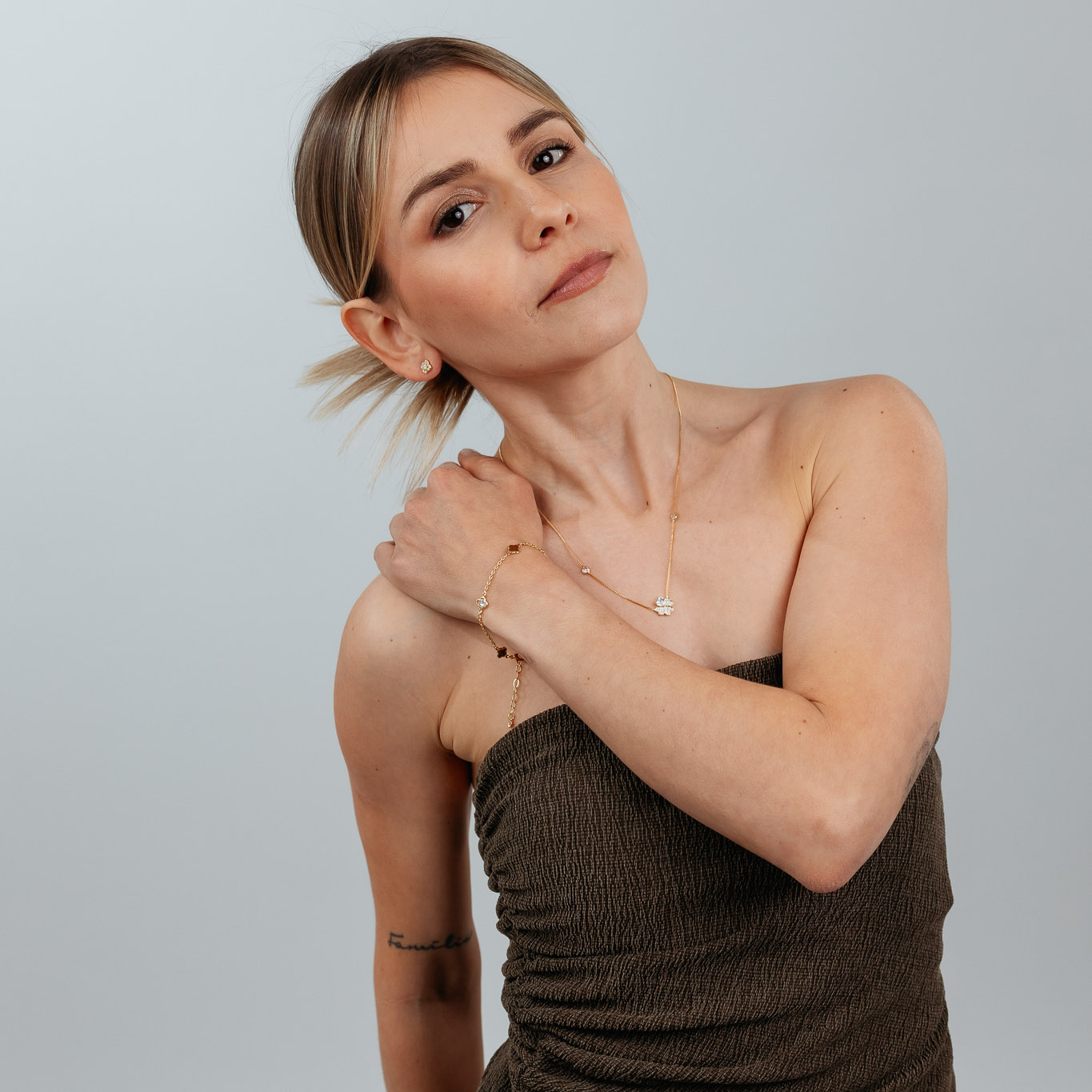 COLLANA A TRIFOGLIO CON PIETRA DI ZIRCONIA - immagine 2